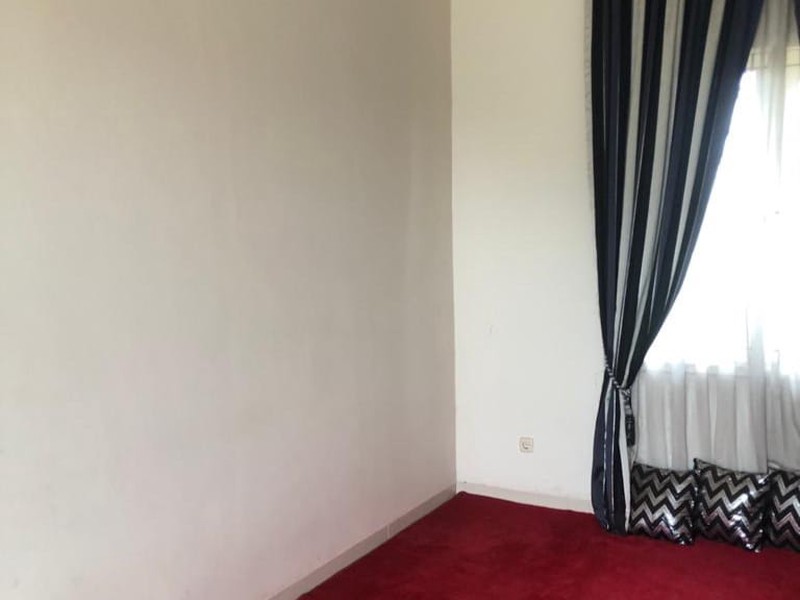 Rumah Cantik 2 Lantai di Ciputat, Lingkungan Tenang