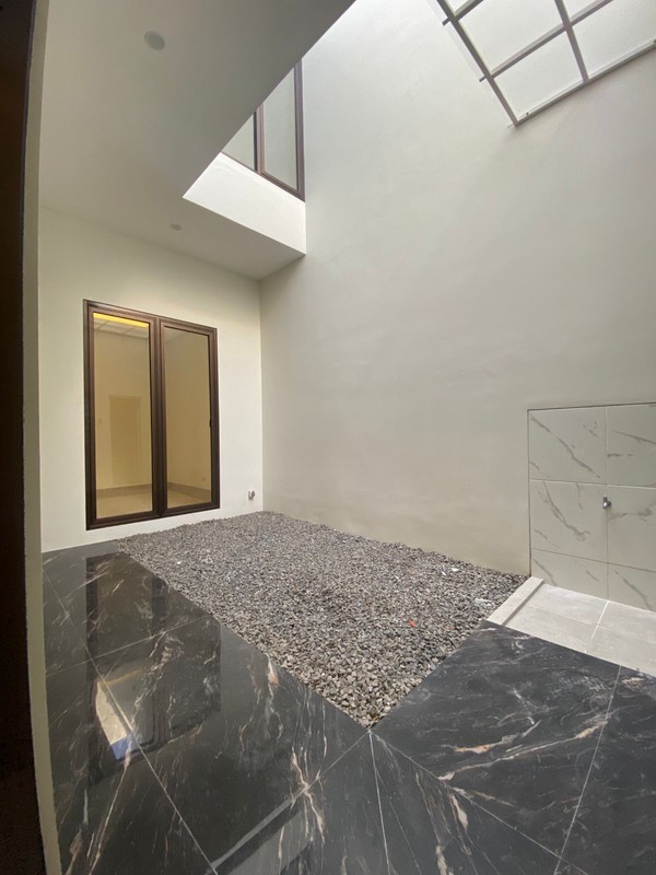 Dijual Rumah Baru Internasional Village Citraland Surabaya Dekat Gwalk, Sekolah Ciputra