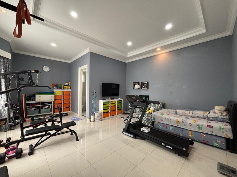 Rumah MewahLuxury 2 Lantai Hoek, di cluster Exclusive Kota Wisata