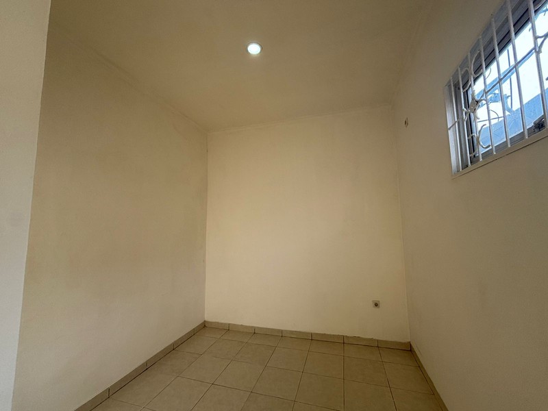 Rumah Cantik 1.1/4 Lantai di Kota Wisata Cibubur 