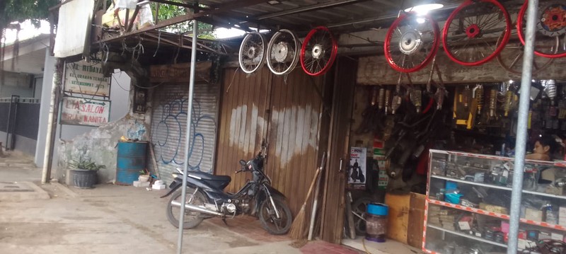 Bangunan Toko Satu Lantai Luas 162 m2, di Jalan Raya Bogor, Kramat Jati, dekat Mall PGC Cililitan