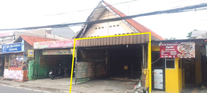Bangunan Toko Satu Lantai Luas 150 m2, dekat Mall PGC Cililitan, di Jalan Raya Bogor, Kramat Jati 