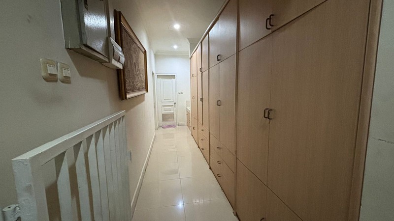 Rumah 2 Lantai Luas 635m2 + Kolam Renang di Bangka Raya Jaksel