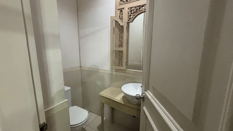 Rumah 2 Lantai Luas 635m2 + Kolam Renang di Bangka Raya Jaksel