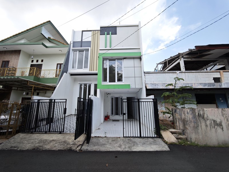 Rumah Baru di Gading Griya Residence, Kelapa Gading