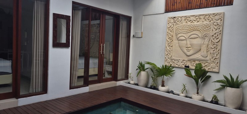 Freehold - Charming Villa for Sale in Kerobokan - Just 300m from Raya Canggu, Bali!