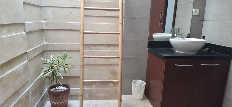 Freehold - Charming Villa for Sale in Kerobokan - Just 300m from Raya Canggu, Bali!