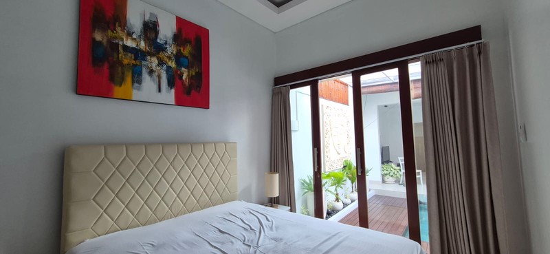 Freehold - Charming Villa for Sale in Kerobokan - Just 300m from Raya Canggu, Bali!