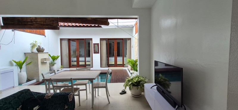 Freehold - Charming Villa for Sale in Kerobokan - Just 300m from Raya Canggu, Bali!
