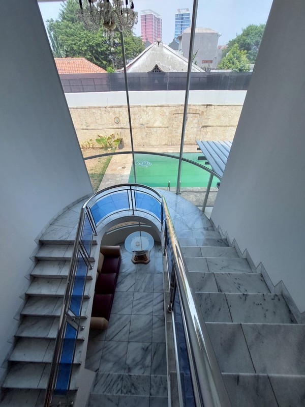 Dijual Rumah Mewah di Jl. Pekayon 1, Ragunan - Pasar Minggu, Jakarta Selatan