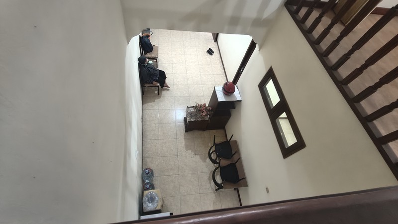 Disewakan Cepat Rumah Siap Huni dan Ngantor di Tebet Barat - Lokasi Strategis, dekat TOL dan Stasiun