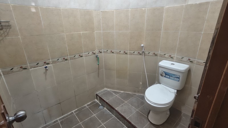 Disewakan Cepat Rumah Siap Huni dan Ngantor di Tebet Barat - Lokasi Strategis, dekat TOL dan Stasiun