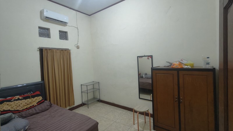 Disewakan Cepat Rumah Siap Huni dan Ngantor di Tebet Barat - Lokasi Strategis, dekat TOL dan Stasiun