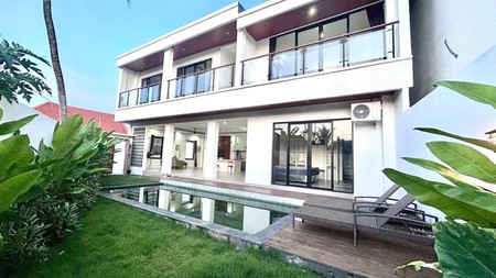 Rice Field View 4-Bedroom Villa For sale - Tumbak Bayuh, Canggu