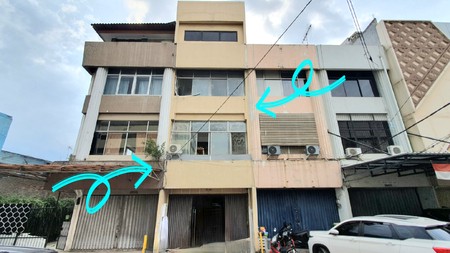 Disewakan Ruko LetJen Suprapto, Galur, Johar Baru. Dalam kompleks - tidak hadap jalan raya. Baru selesai renovasi akhir 2025 - awal 2026