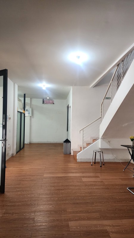 Ruko siap usaha di Legenda Wisata