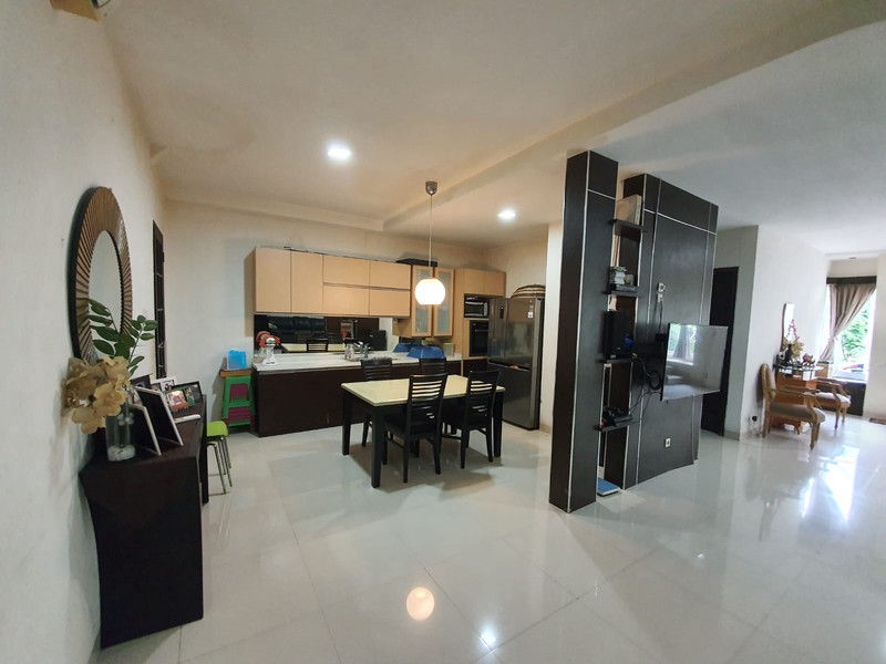 Dijual Rumah Siap Huni Di Taman Pattaya , Lippo Karawaci