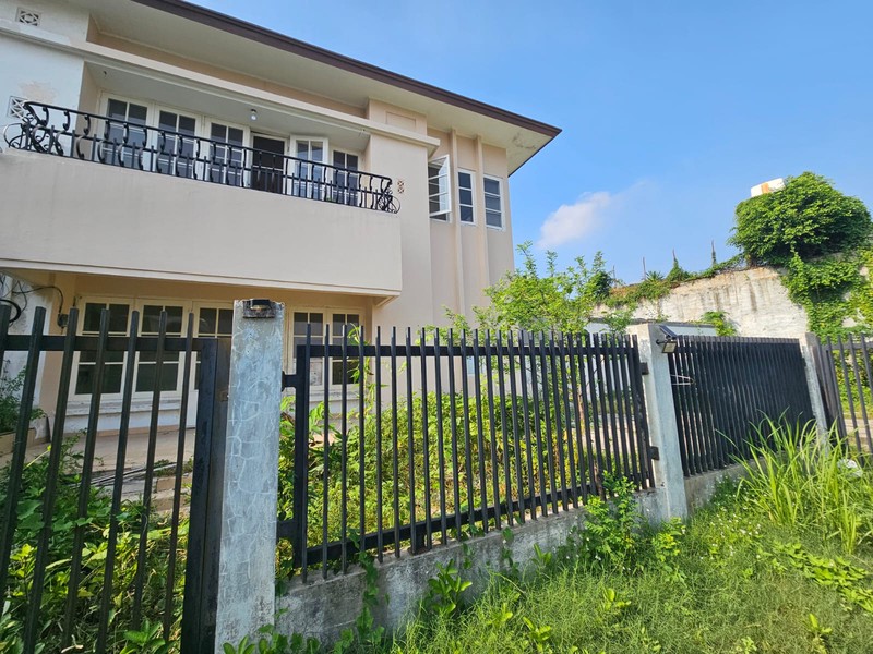 Rumah 2 Lantai, Lokasi strategis siap huni di Jak sel