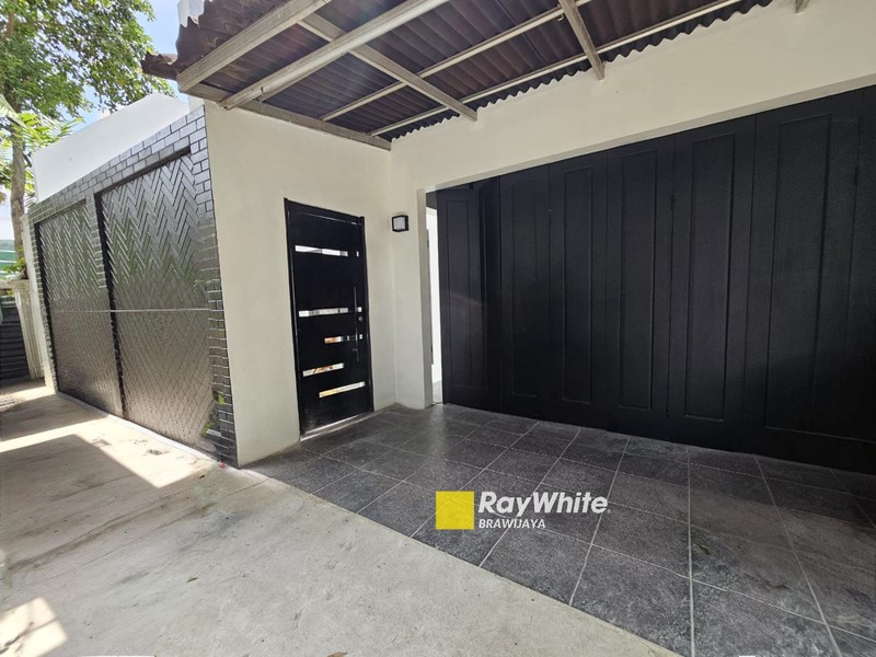 Rumah di Fatmawati, Cilandak, Jakarta Selatan, Sudah Renovasi, Siap Huni, 3 menit ke MRT Cipete Raya