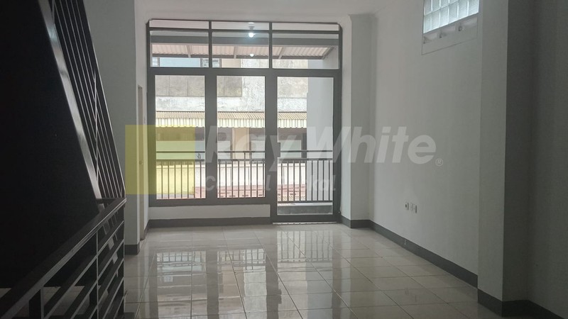 Ruko Bagus dan Siap Pakai di Mainroad Sudirman