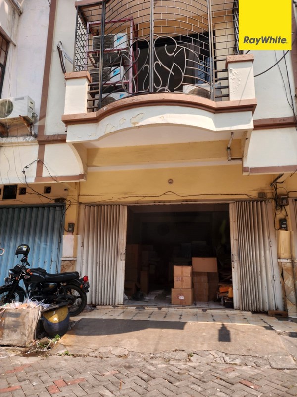 Dijual Ruko 3 lantai di Jalan Kenjeran Surabaya