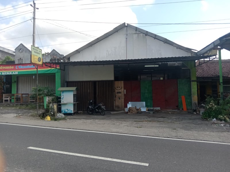  Dijual Rumah & Gudang di Jl. Raya Purwomartani, Sleman, Akses Langsung Jalan Utama