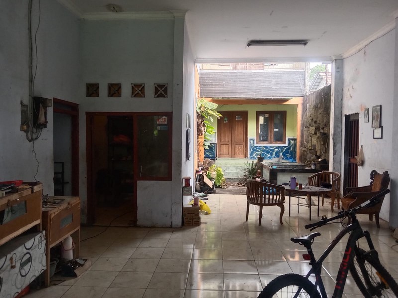  Dijual Rumah & Gudang di Jl. Raya Purwomartani, Sleman, Akses Langsung Jalan Utama