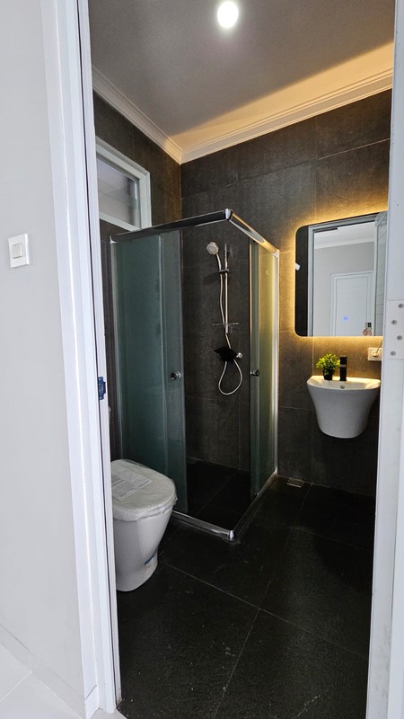 Rumah baru di bintaro jaya sektor 9