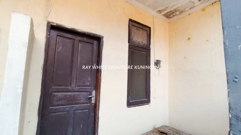 Rumah Kost Lama di Jl Asem Baris Cocok Untuk Investasi