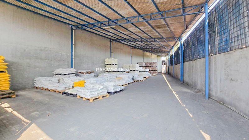 Dijual Gudang di Jurumudi Harga di bawah NJOP