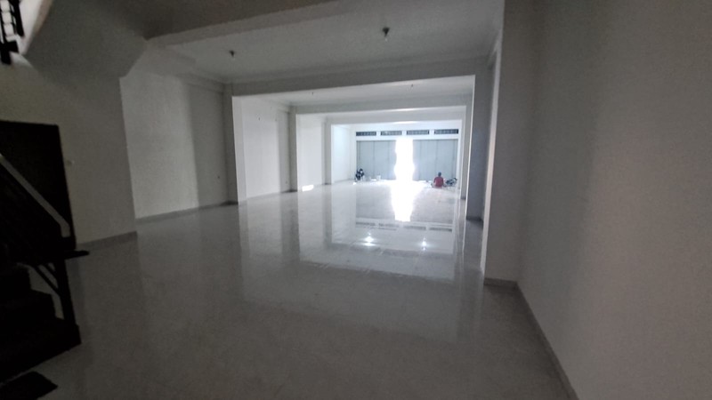 Ruang Usaha Strategis Dijual di Jalan AM. Sangaji, Mlati Sleman - Lokasi Premium untuk Bisnis