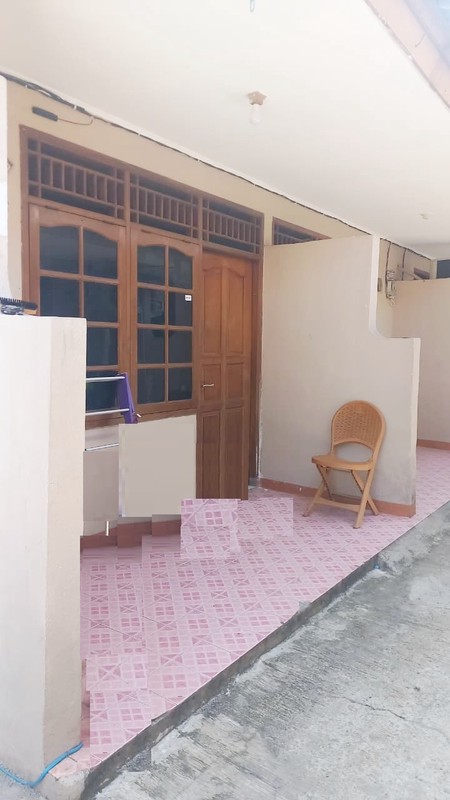 Kontrakan 12 Pintu, dekat dg sek 3A Bintaro, cocok Investasi di Bintaro...