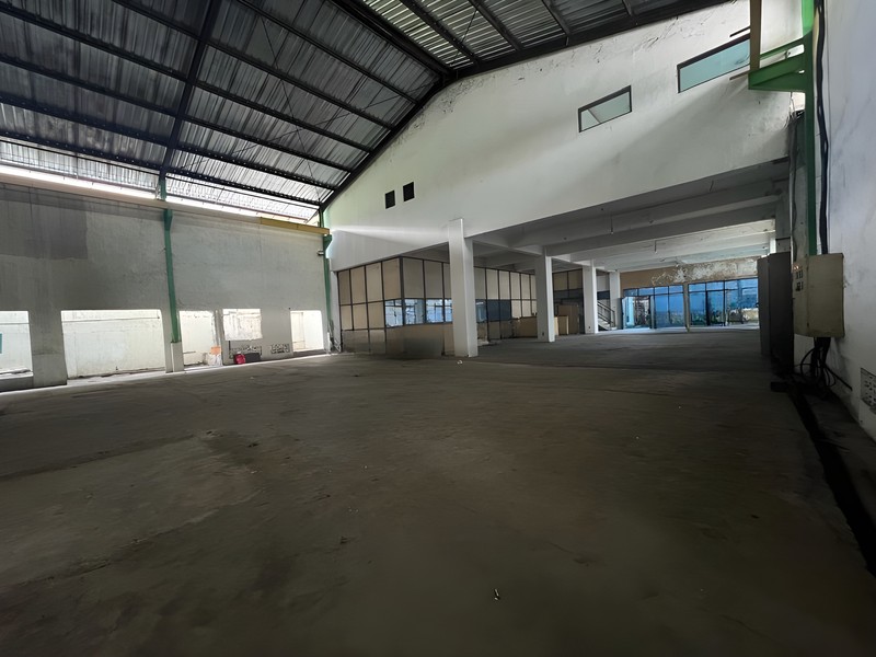 Di JUAL HARGA NJOP Gudang Workshop & Kantor 3 Lantai  di 0 Jalan Raya Bibis Surabaya Barat 