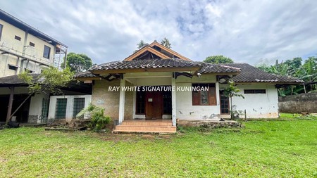 Rumah Tua Bangunan Lama HItung Tanah