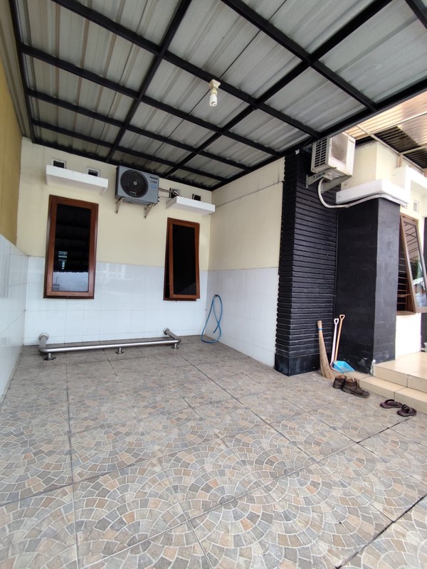 Rumah 2 Lantai Semi Furnished Siap Huni di Perum Griya Ambarketawang, Gamping - Dekat Stasiun Patukan