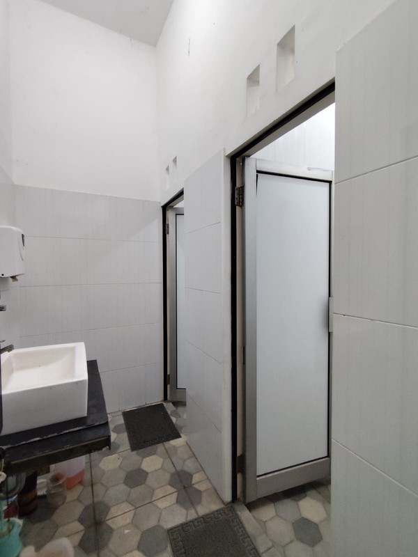 Disewakan Ruko 2 Lantai 788 Meter Persegi di Dekat STPN Gamping, Sleman