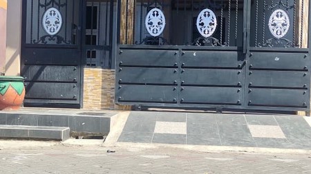 Hunian Ideal di Rungkut - Rumah 3 Kamar Harga Terbaik di Medayu Utara