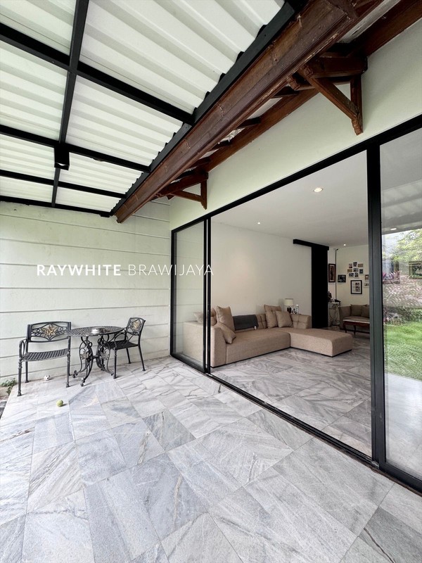 Rumah Siap Huni Jalan Lebar Lokasi Strategis Area Lebak Bulus