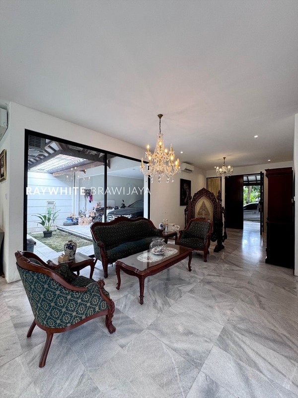 Rumah Siap Huni Jalan Lebar Lokasi Strategis Area Lebak Bulus