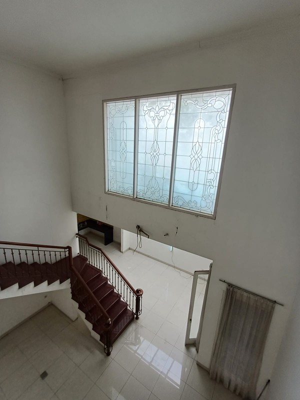 Rumah 2 Lantai, Lokasi strategis di Ciledug