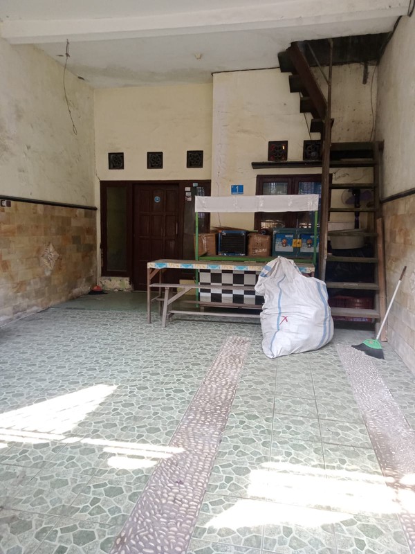 Hunian 2 Lantai Lokasi Strategis di Medayu Utara - Harga 900 Jutaan