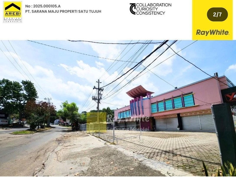 Gedung besar di tanjung karang pusat bandar lampung