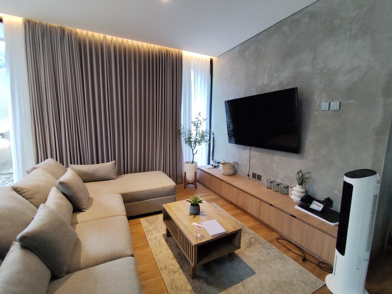 Rumah Modern Industrial 2 Lantai di Wedomartani, Ngemplak - Sleman