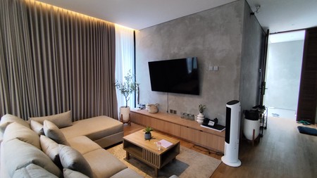 Rumah Modern Industrial 2 Lantai di Wedomartani, Ngemplak - Sleman