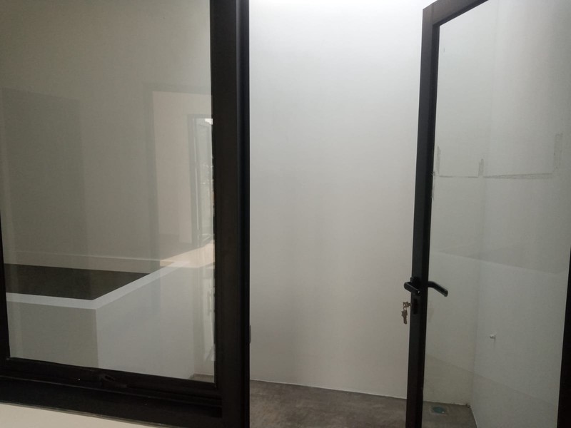 Brand New, Rumah Minimalis Harga Menarik di Komplek Strategis Cinere