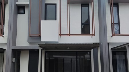 Fast Rent. Rumah Bagus cluster Yuthica, BSD  - Sewa Tahunan