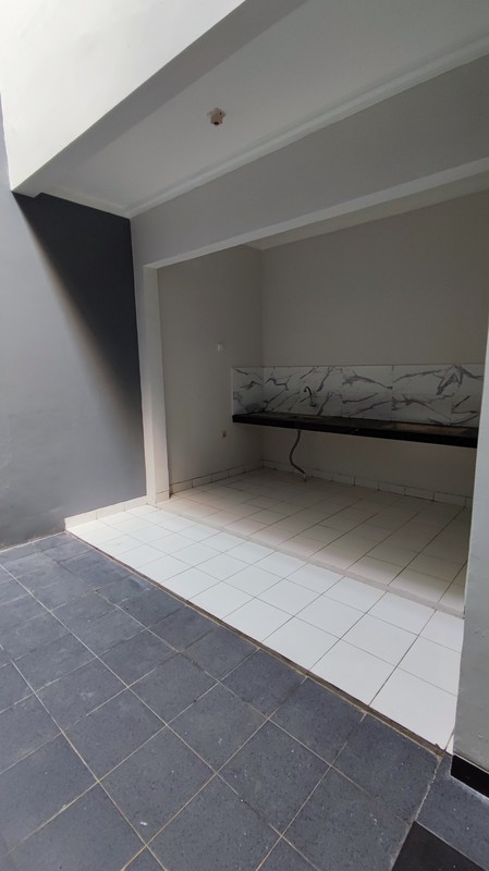 Fast Rent. Rumah luas di Griya Loka, BSD