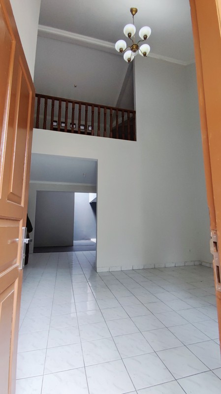 Fast Rent. Rumah luas di Griya Loka, BSD