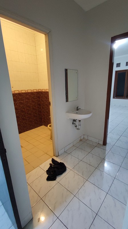 Fast Rent. Rumah luas di Griya Loka, BSD