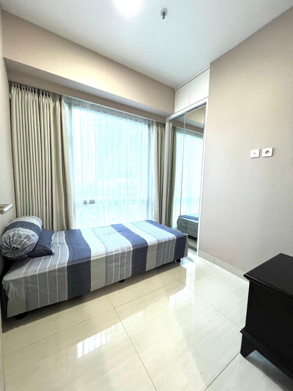 1 421. DISEWAKAN APARTMENT LARIZ FULL FURNISH MEWAH